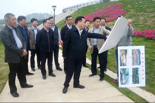 上饒市人大副主任、鄱陽縣縣委書記張禎祥蒞臨新昌南湖西河濕地公園項(xiàng)目